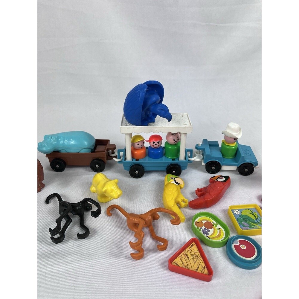 VTG 1984 Fisher Price Little People Zoo Train Animals Figures 29 Pc Lot